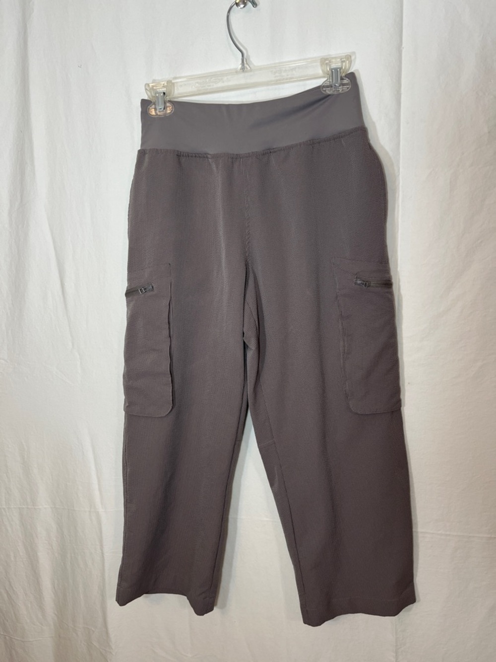 Sage Collective Gray Seersucker Textured Cargo Crop Pants Zipper Pockets Size S
